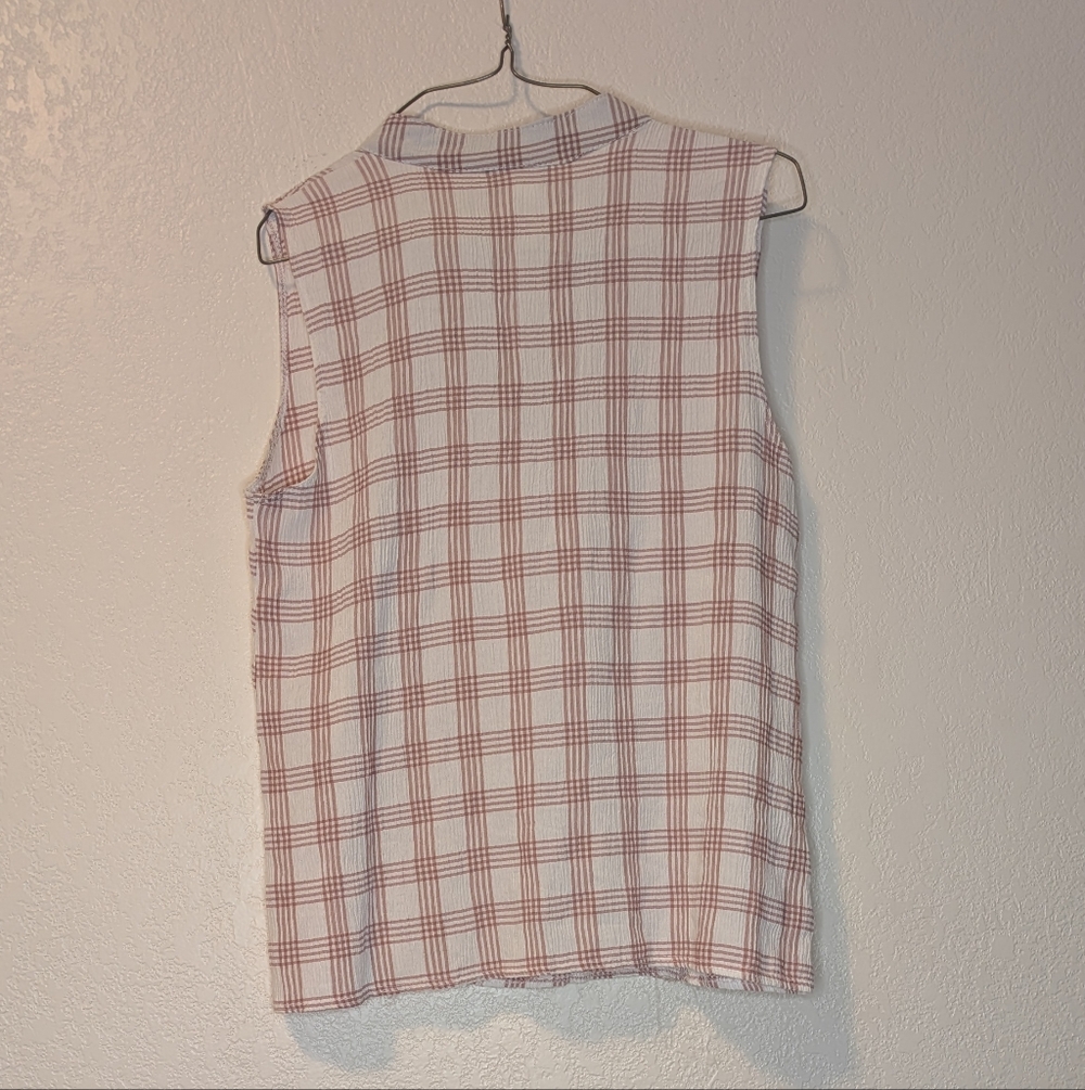 NY Invasion Red and White Plaid Sleeveless Blouse - Picture 3 of 5